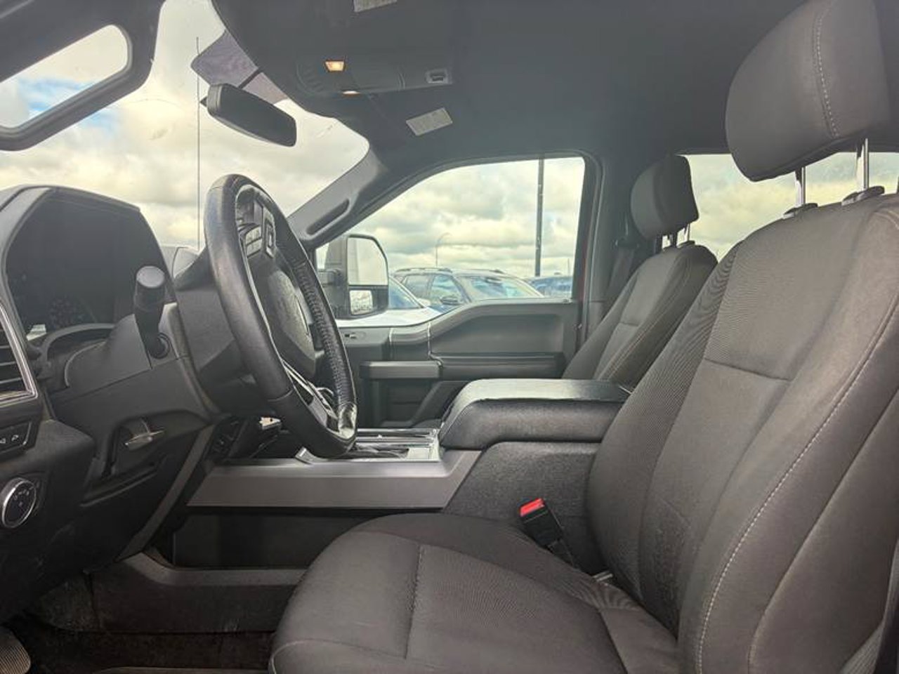 2018 Ford F-150 XLT 4WD SuperCrew 5.5' Box Red Sherwood Park - photo #5