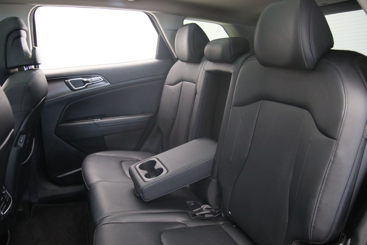 Kia Sportage NIV KNDPVCDF4R7244058 2024 Noir Chicoutimi - photo #8
