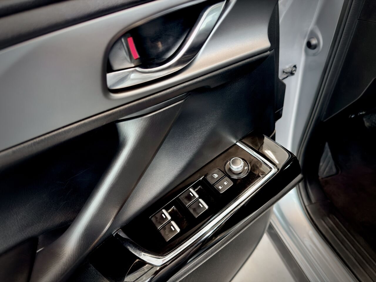2022 Mazda CX-9 Grey Notre-Dame-des-Prairies - photo #34