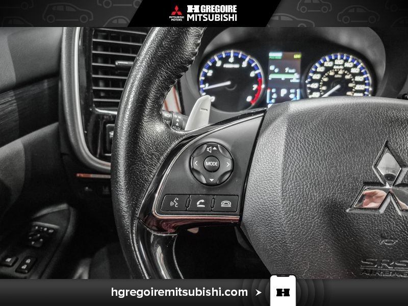 2016 Mitsubishi Outlander White Laval - photo #20