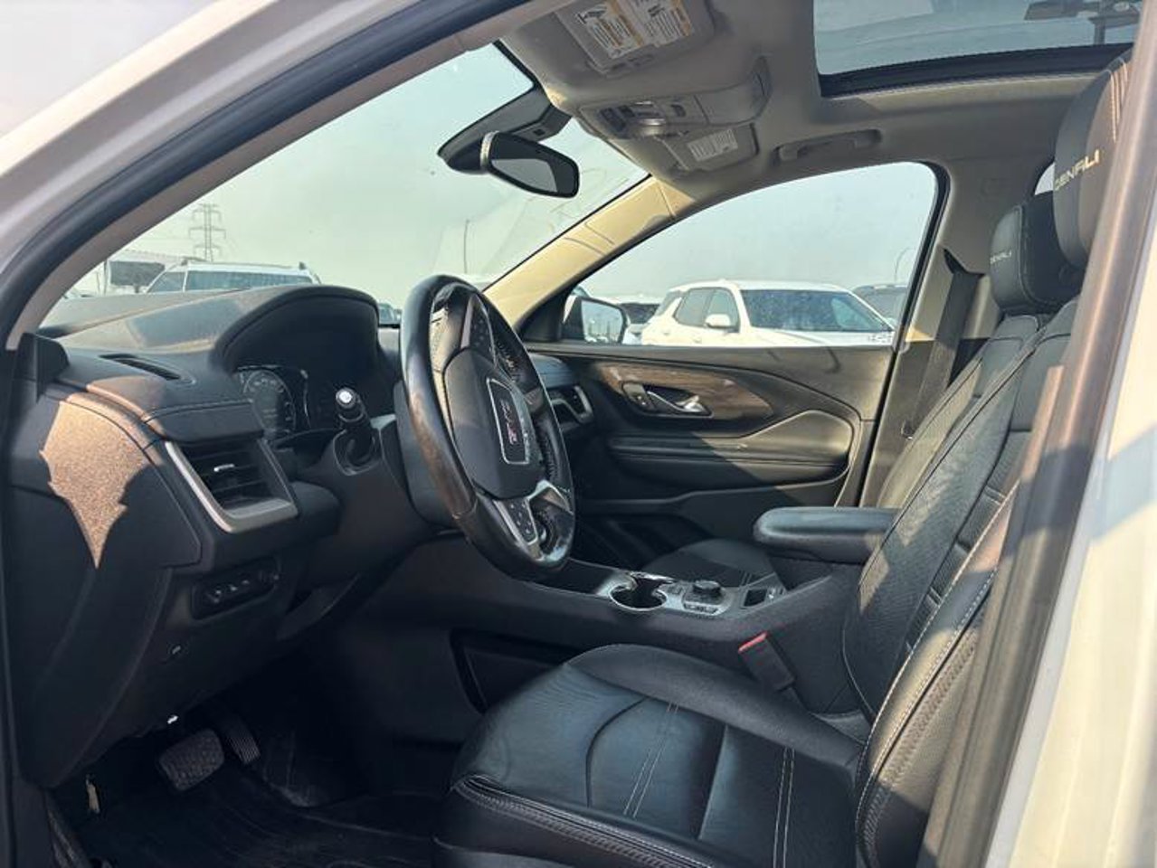 2022 GMC Terrain AWD 4dr Denali White Sherwood Park - photo #5