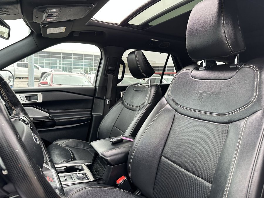 2021 Ford EXPLORER ST 2021 White