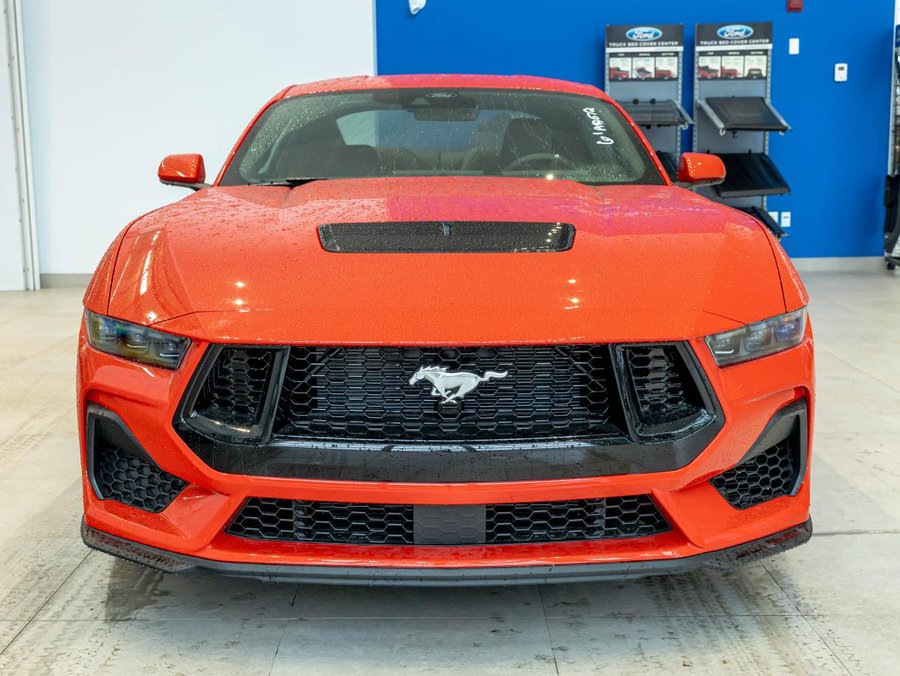 Ford Mustang 2026 2026 Magenta fusion métallisé 3 couches