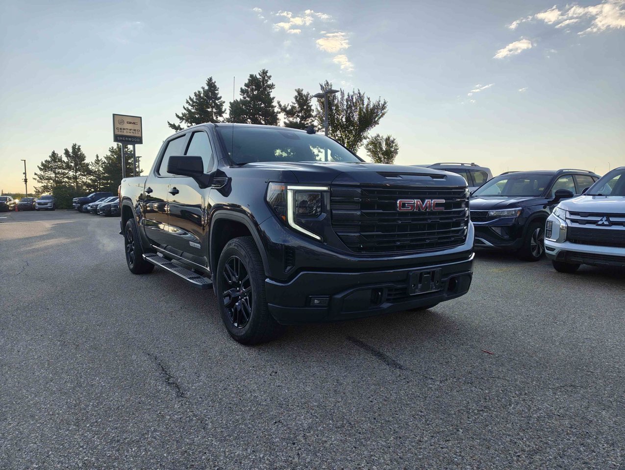 2024 GMC Sierra 1500 4WD Crew Cab 147 Elevation Black Sherwood Park - photo #2