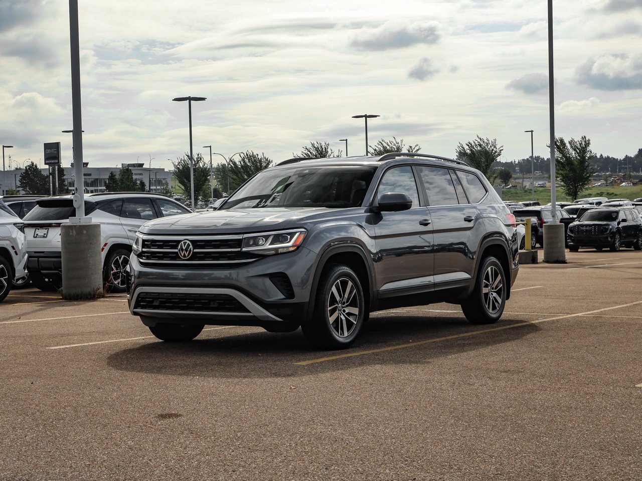 2022 Volkswagen Atlas Comfortline 3.6 FSI 4MOTION Grey Sherwood Park - photo #3