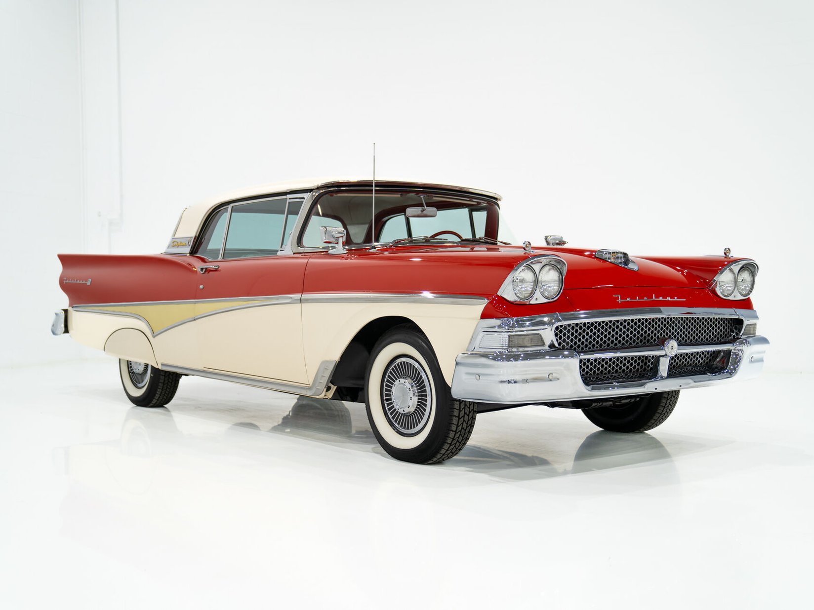Ford Fairlane 500 Skyliner Interceptor de police 352 CID Entièrement restaurée **PRIX EN USD** 1958 Montréal - photo #35