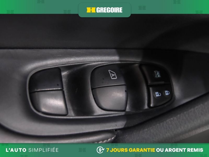 Nissan Rogue 2020 Blanc Laval - photo #11