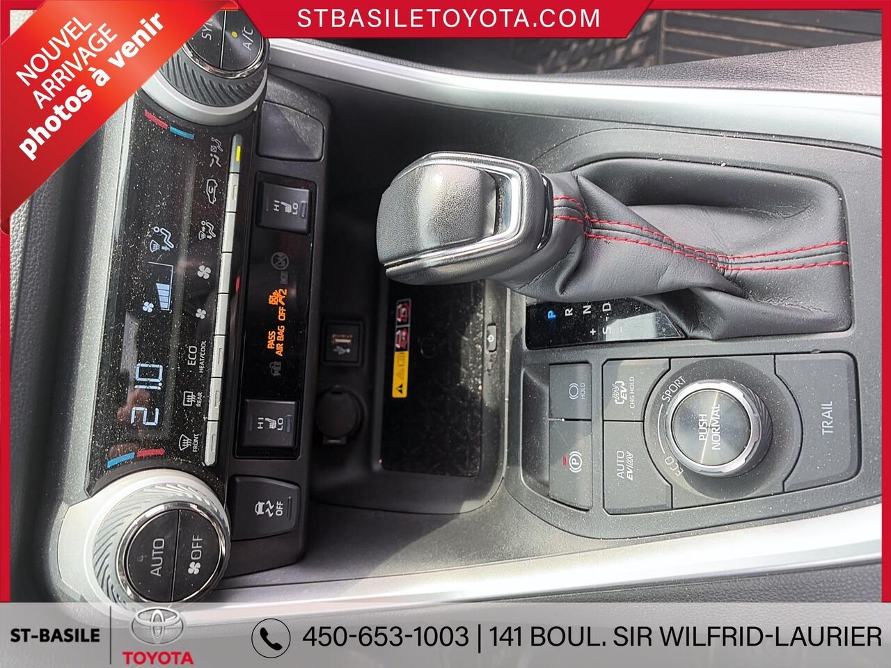 TOYOTA RAV4 PRIME 2023 Gris Saint-Basile-le-Grand - photo #8