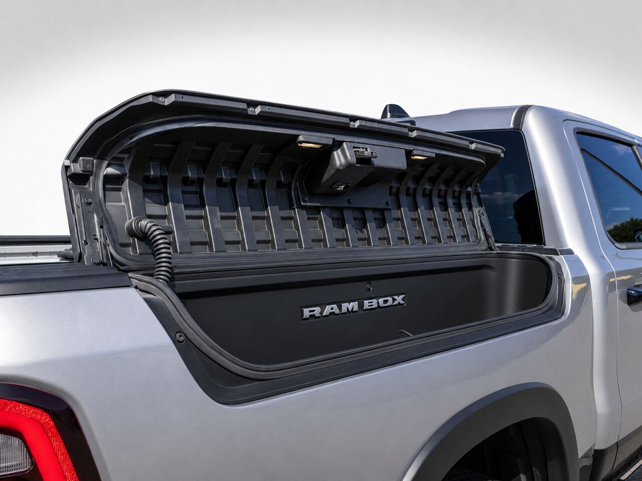 Ram 1500 Rebel cabine d'équipe 4x4 caisse de 5 pi 7 po 2023 Gris Châteauguay - photo #33