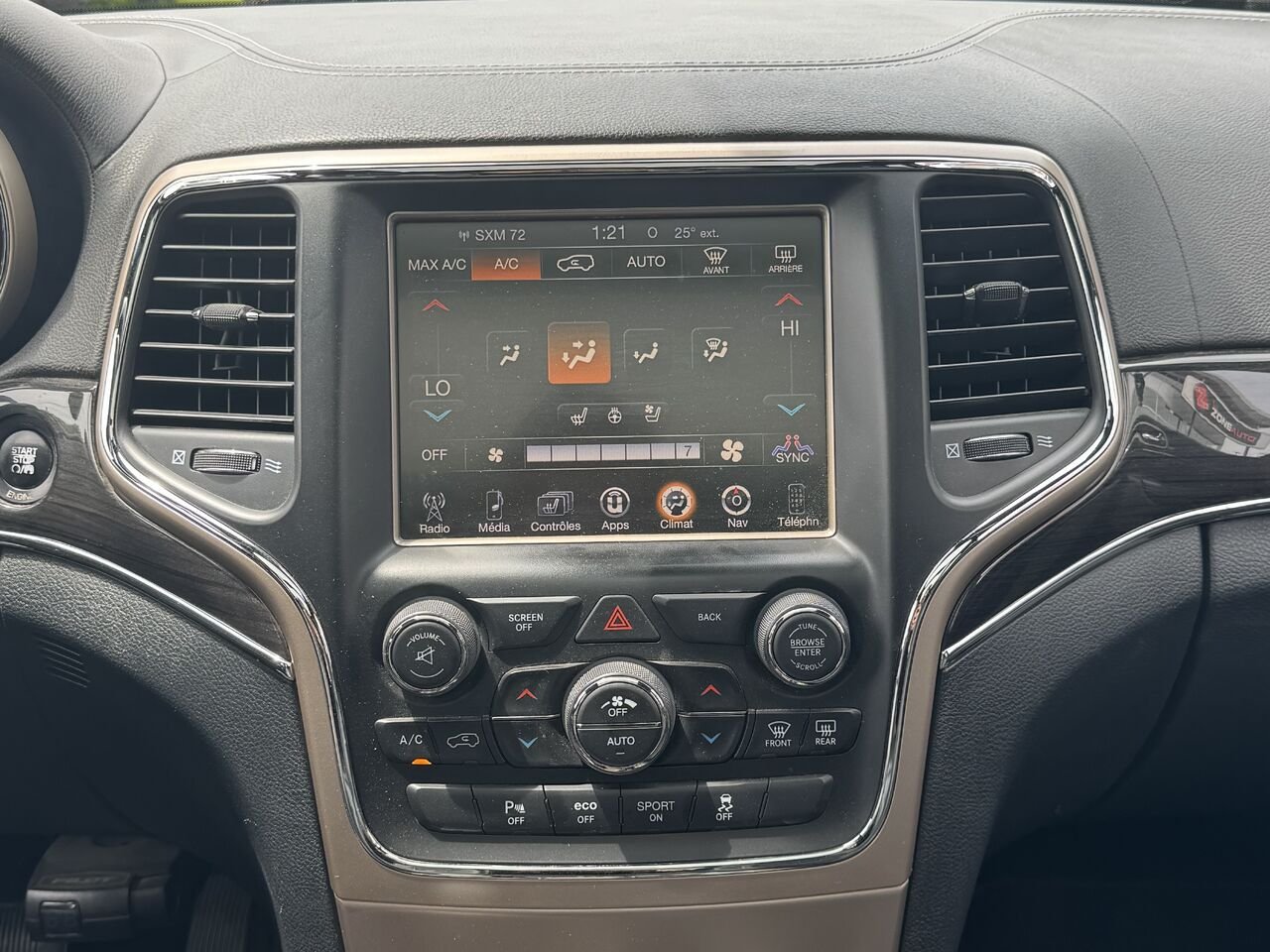 Jeep Grand Cherokee Overland 2016 Blanc Granby - photo #20