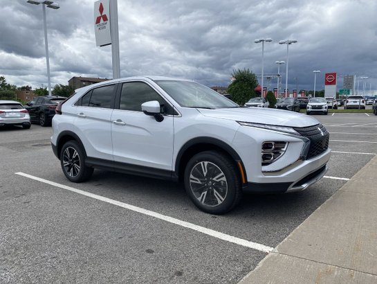 2026 Mitsubishi Eclipse Cross SE S-AWC utilitaire sport 4x4 White Diamond