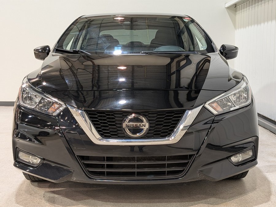 2021 Nissan Versa 2021 Black