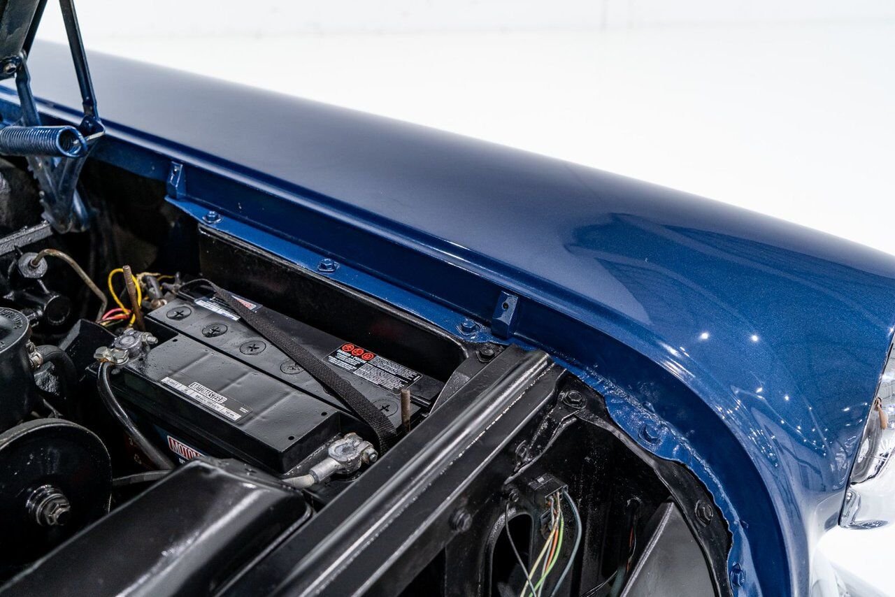 Buick Special 364/300HP NailHead 1 of only 2,056 | PRICE IN USD 1957 Bleu Montréal - photo #19