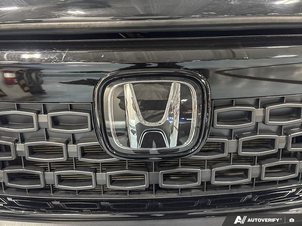 2021 Honda Passport 2601173A | Touring Black Edmonton - photo #8