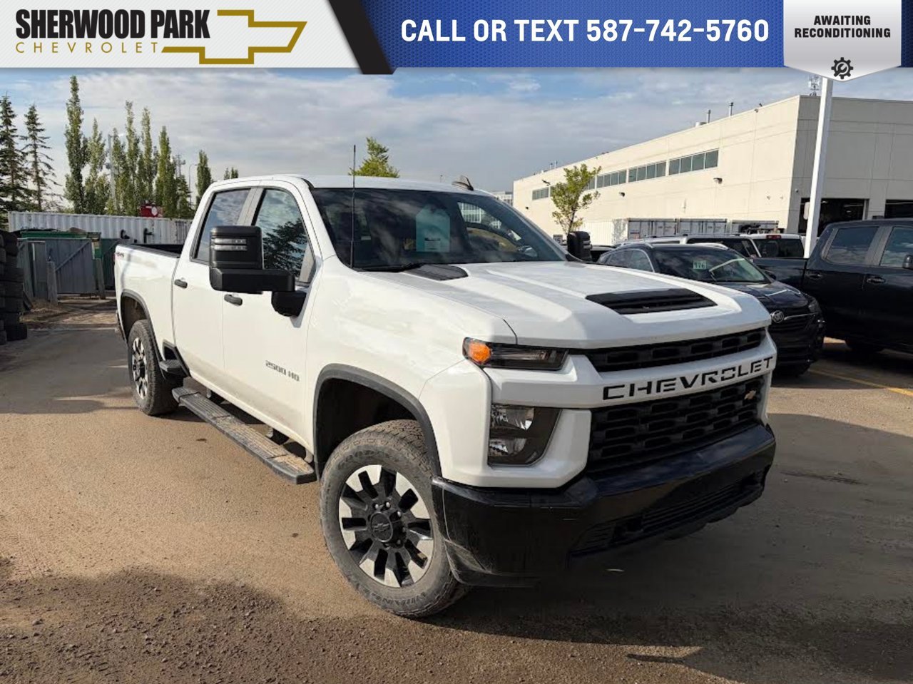 2020 Chevrolet Silverado 2500HD 4WD Crew Cab 159 Custom White Sherwood Park - photo #0