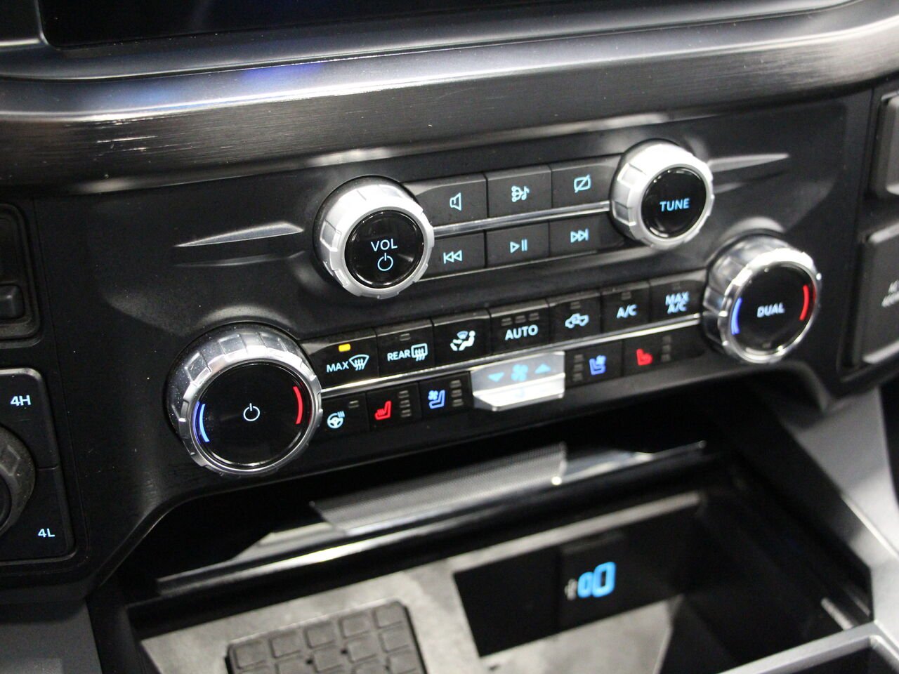 2024 Ford Super Duty F-250 SRW Agate Black Metallic Châteauguay - photo #12