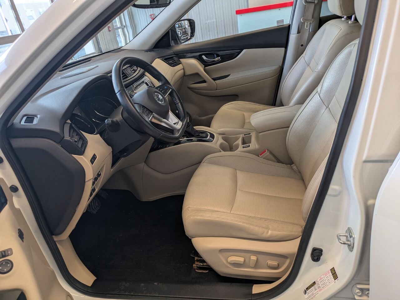 Nissan Rogue 2018 Blanc Gatineau - photo #12