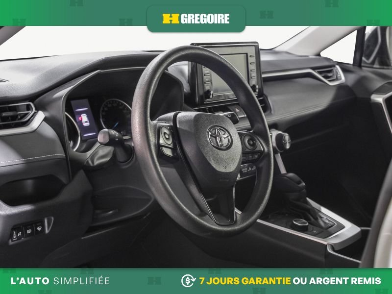 Toyota Rav 4 R3539 | HYBRID LE AWD CAMERA SIEGES CHAUFFANTS 2021 Blanc Laval - photo #16