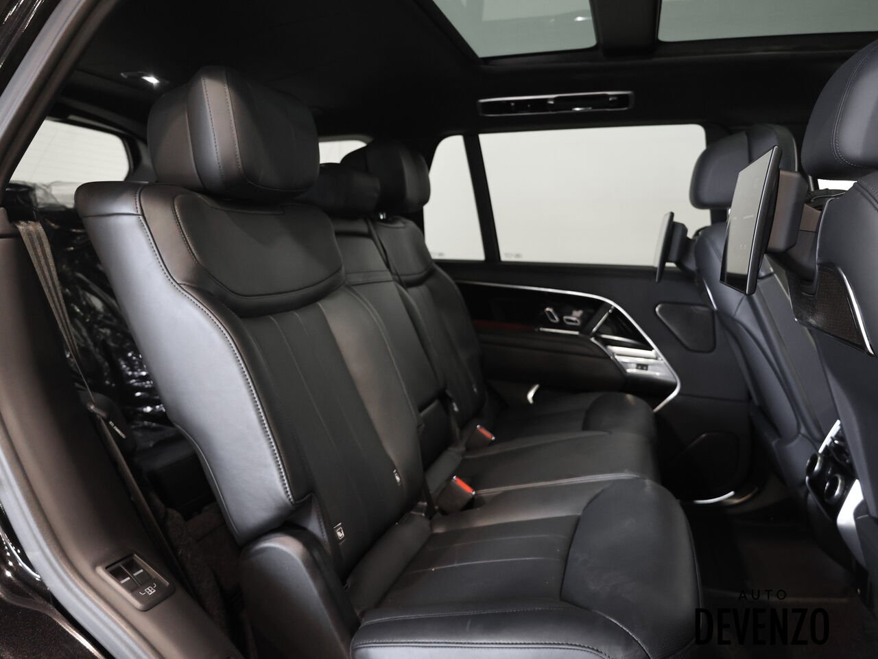 2024 Land Rover Range Rover Black Saint-Eustache - photo #10