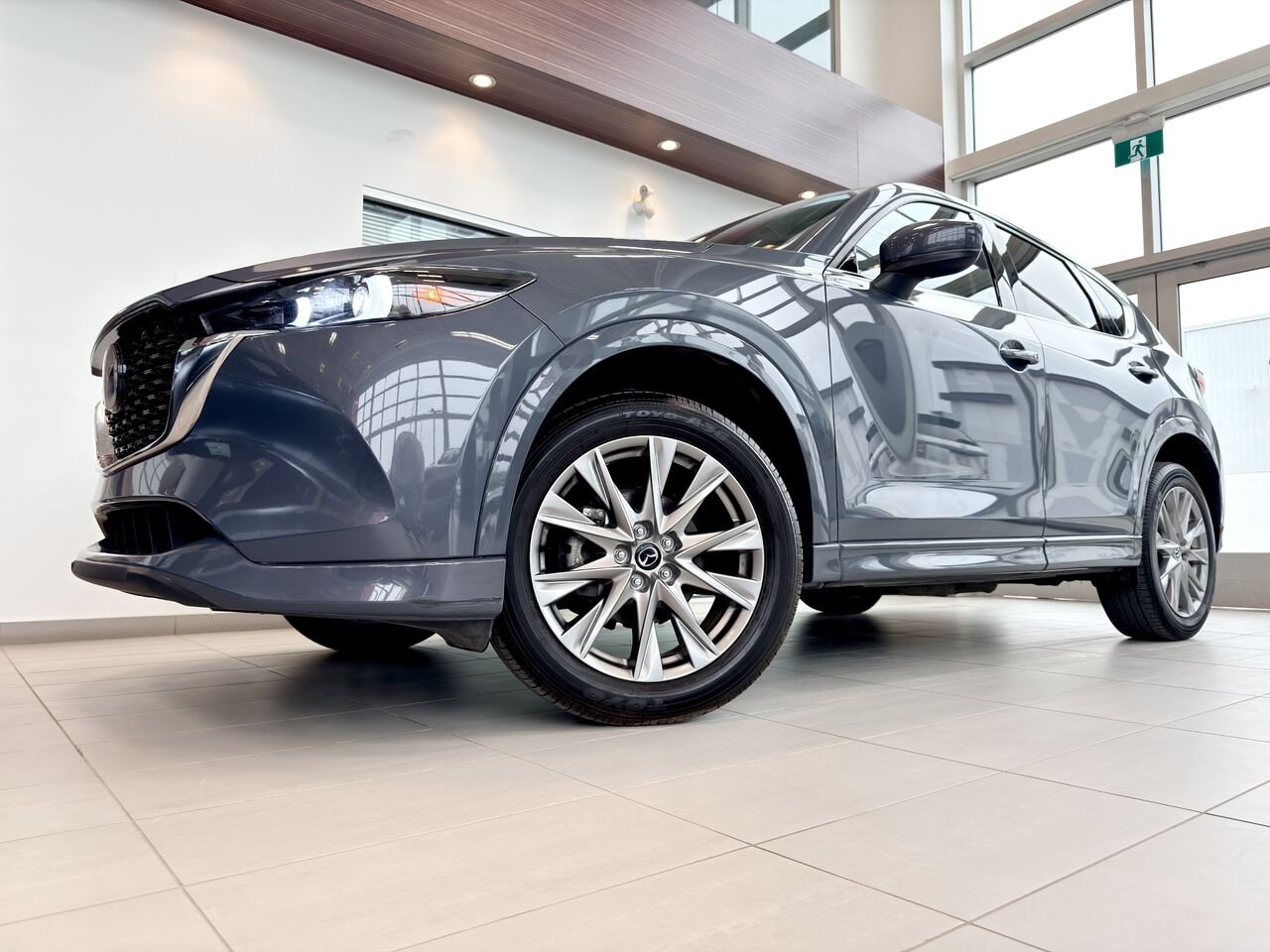 Mazda CX-5 2025 Gris Notre-Dame-des-Prairies - photo #1