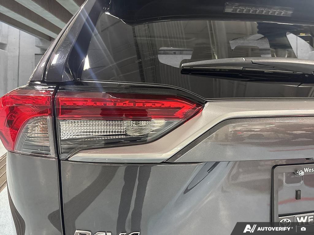 2019 Toyota RAV4 2602012A | Limited gray Edmonton - photo #9