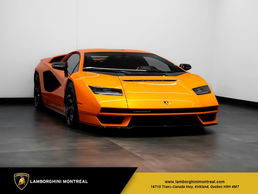 2022 Lamborghini Countach 2022 Orange