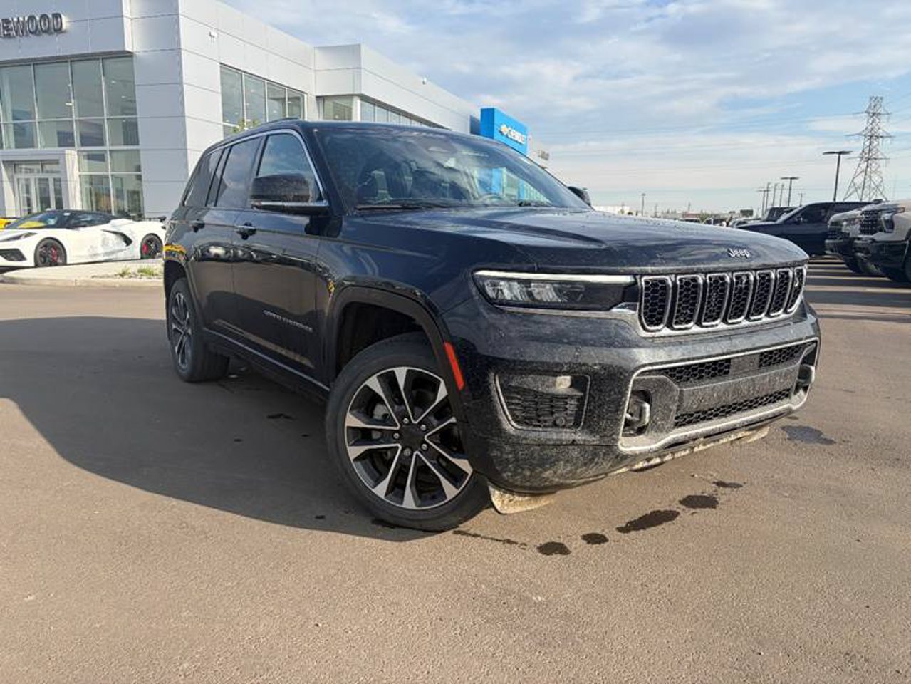 2023 Jeep Grand Cherokee Overland 4x4 Black Sherwood Park - photo #1