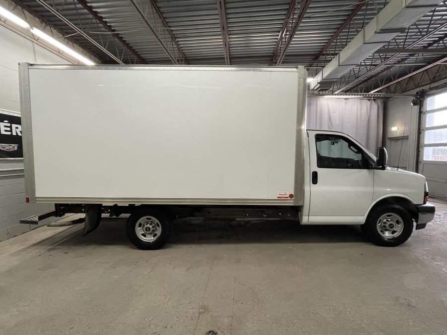 2019 GMC SAVANA FOURGONNETTE TRONQUÉE COMMERCIAL 2019 White