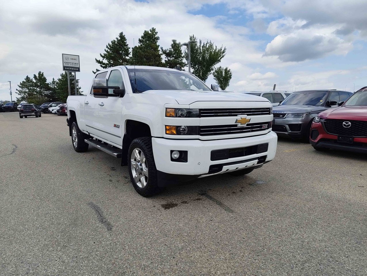2019 Chevrolet Silverado 2500HD 4WD Crew Cab 153.7 LTZ White Sherwood Park - photo #5