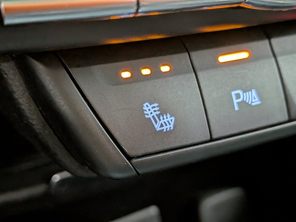 Cadillac XT4 AWD 4dr Premium Luxury 2019 Argent Val-David - photo #2