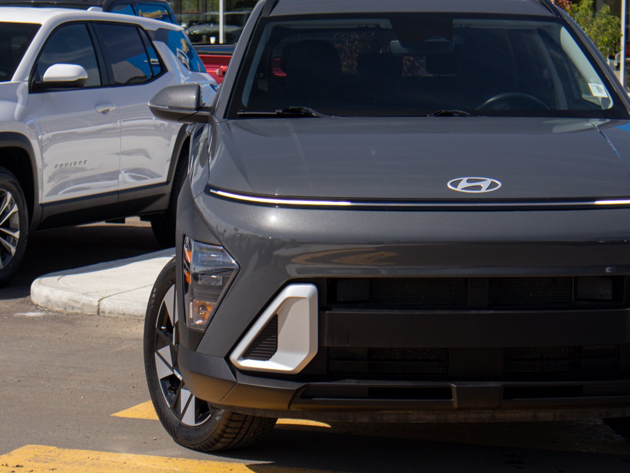 2024 Hyundai Kona 2.0L Preferred AWD Grey Sherwood Park - photo #4