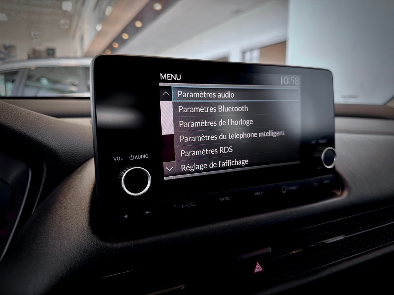2024 Honda HR-V Black Notre-Dame-des-Prairies - photo #23