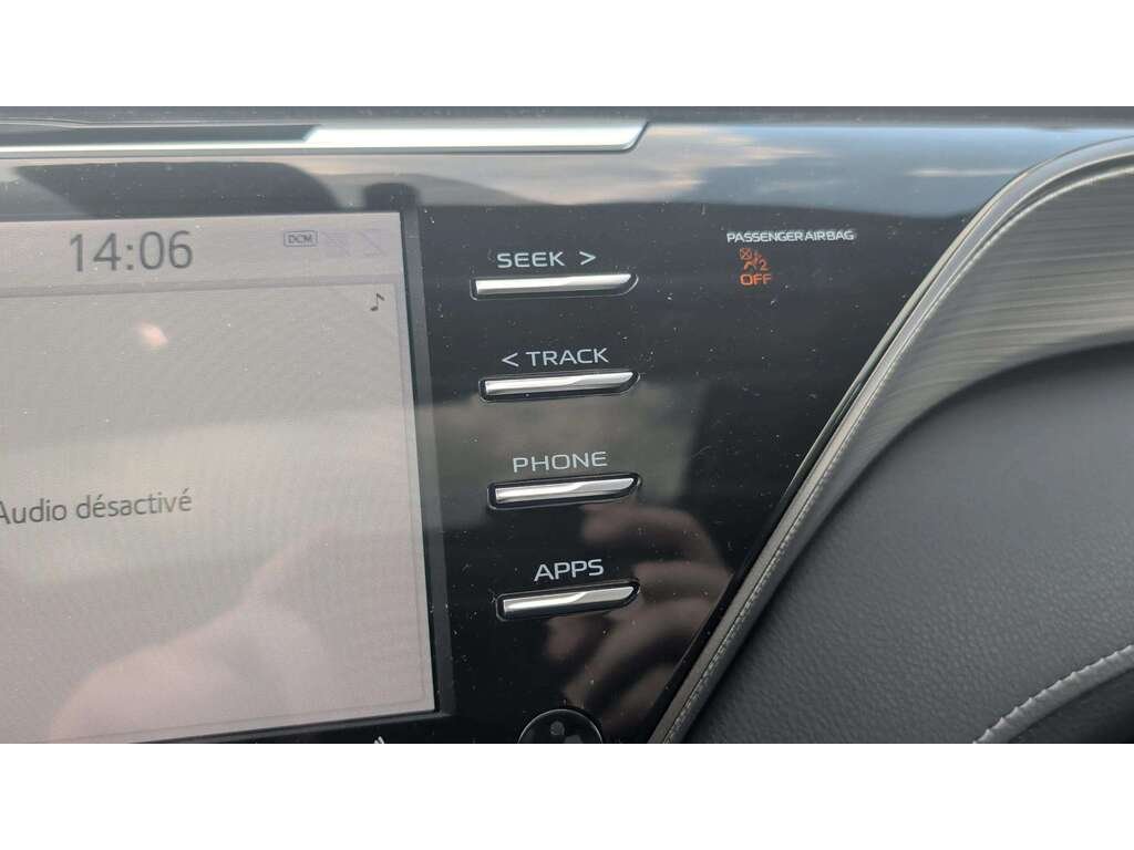 Toyota Camry 2019 Noir Gatineau - photo #17