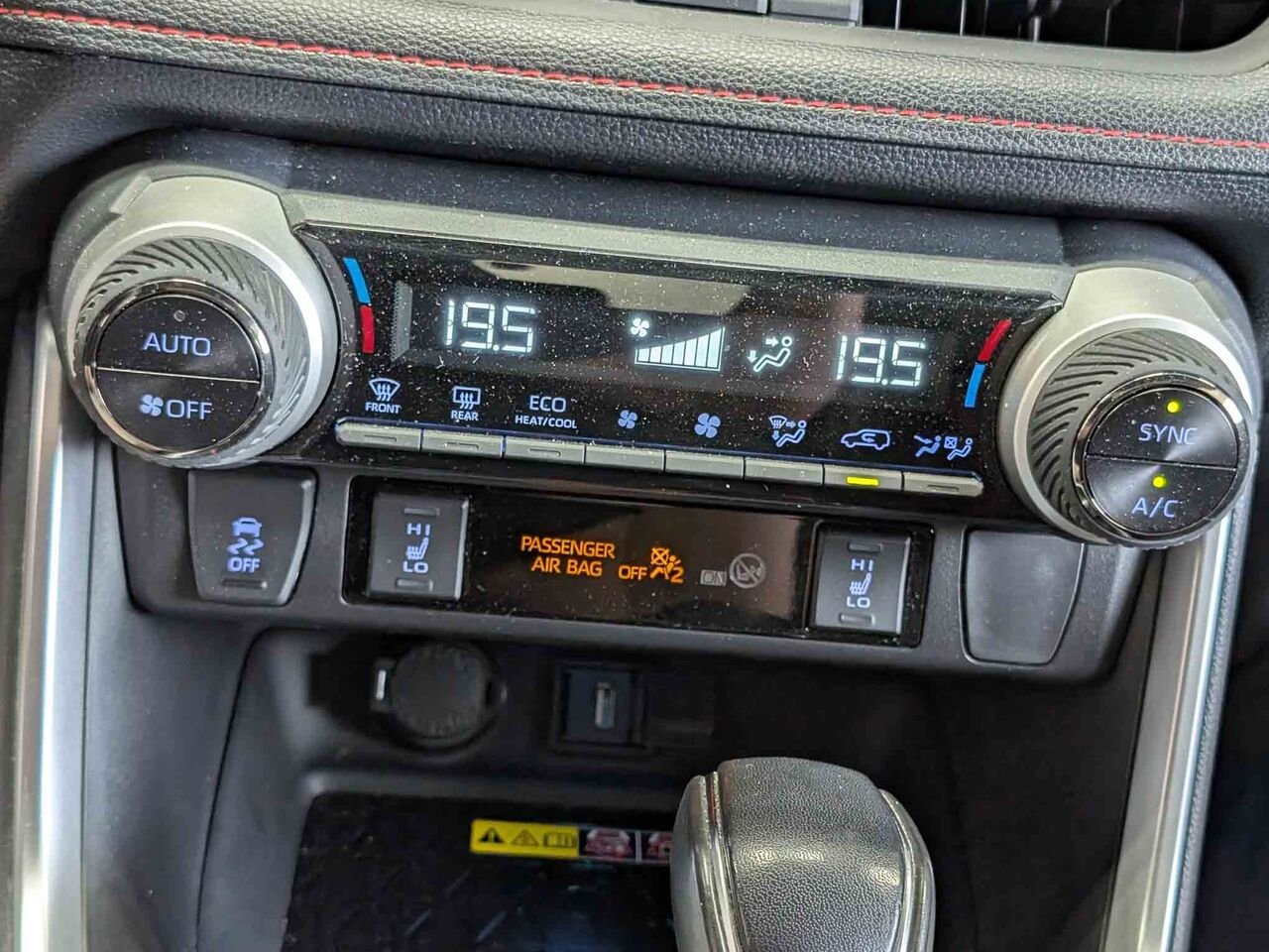 Toyota RAV4 Prime XSE PRIME-HYBRIDE BRANCHABLE/SIÈGES CHAUFFANTS/TOIT OUVRANT/VOLANT CHAUFFANT/AC BIZONE 2022 Gris Sherbrooke - photo #12