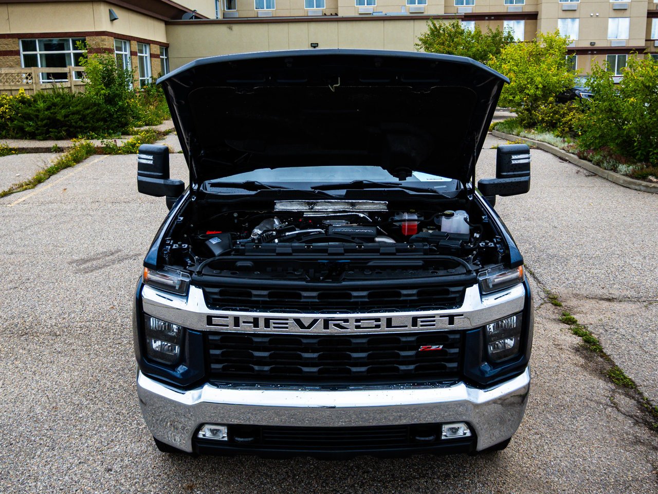 2020 Chevrolet Silverado 3500HD 4WD Crew Cab 159 LT Blue Sherwood Park - photo #8