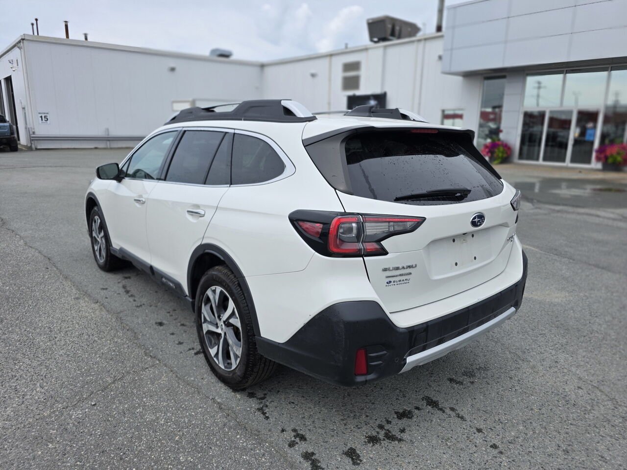 2022 Subaru Outback Premier XT White Rouyn-Noranda - photo #24