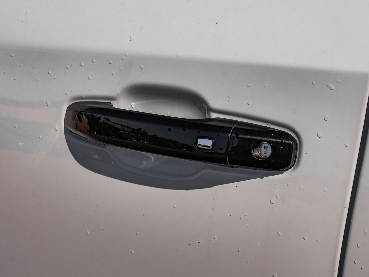 2024 Chevrolet Silverado 1500 4WD Crew Cab 147 ZR2 White Sherwood Park - photo #11