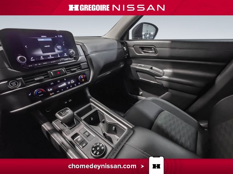 2024 Nissan Pathfinder Black Laval - photo #16