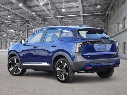 2026 Nissan Kicks 2026 Artic Ice Blue Metallic/Super Black
