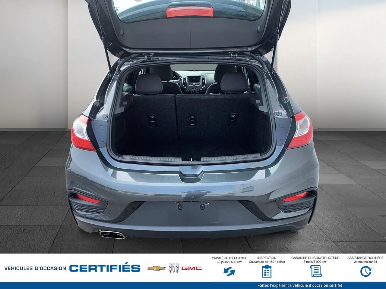 CHEVROLET CRUZE LT LT à hayon 4 portes 2019 Gris Montmagny - photo #5
