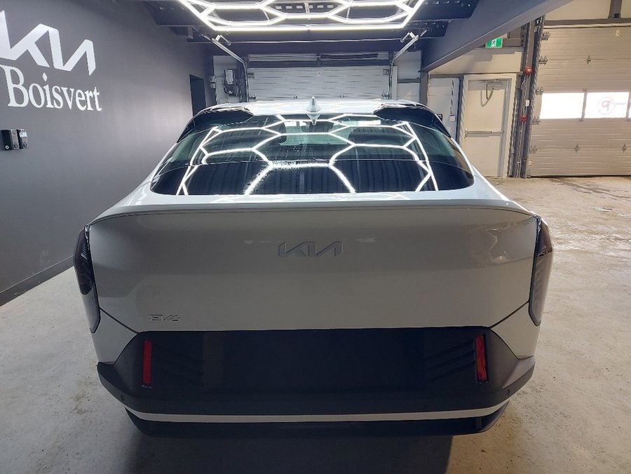 2026 Kia EV4 2026 Snow White Pearl