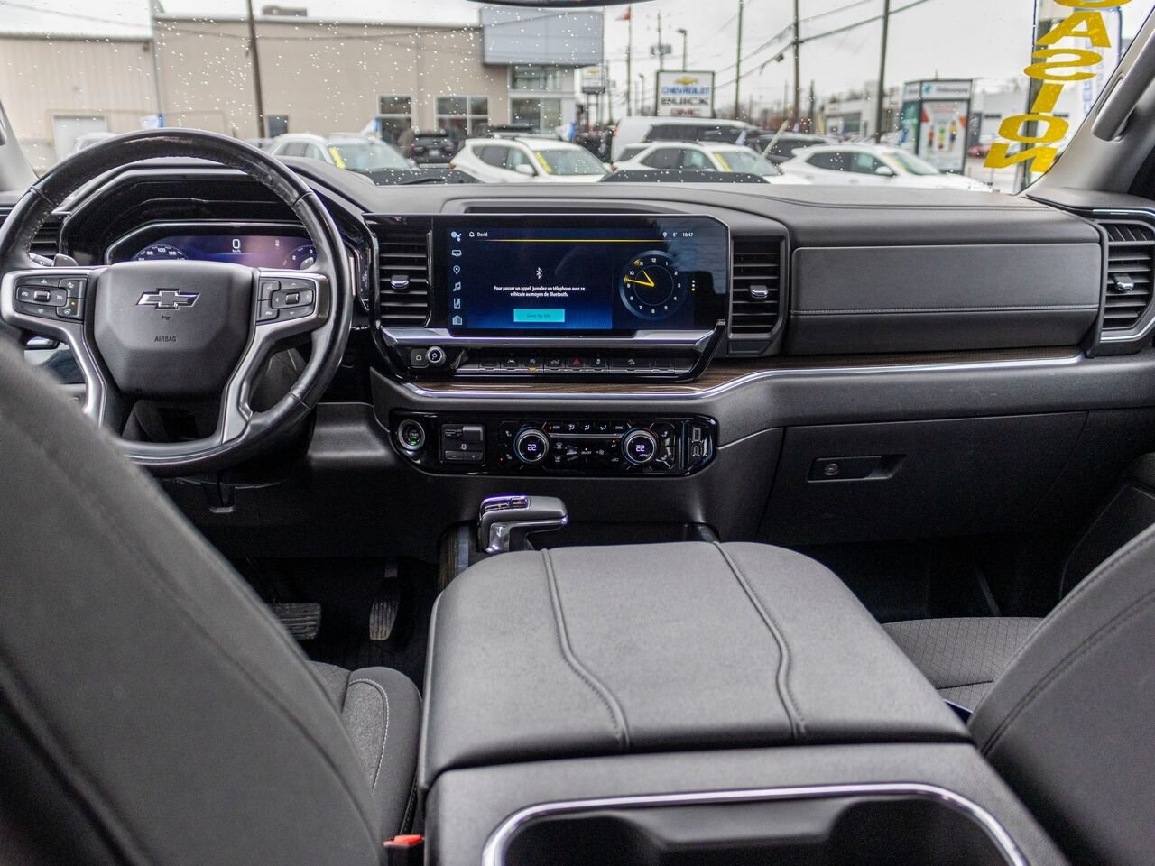 Chevrolet Silverado 1500 LT Trail Boss cabine multiplace 4RM 157 po 2024 Blanc Châteauguay - photo #23