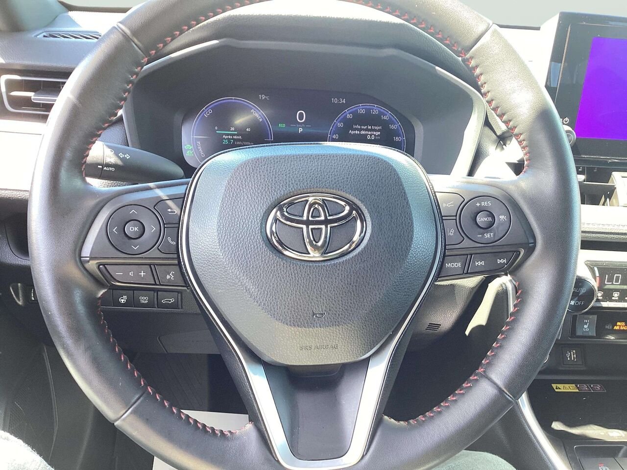 2023 Toyota RAV4 Prime Wind Chill Pearl Gatineau - photo #11