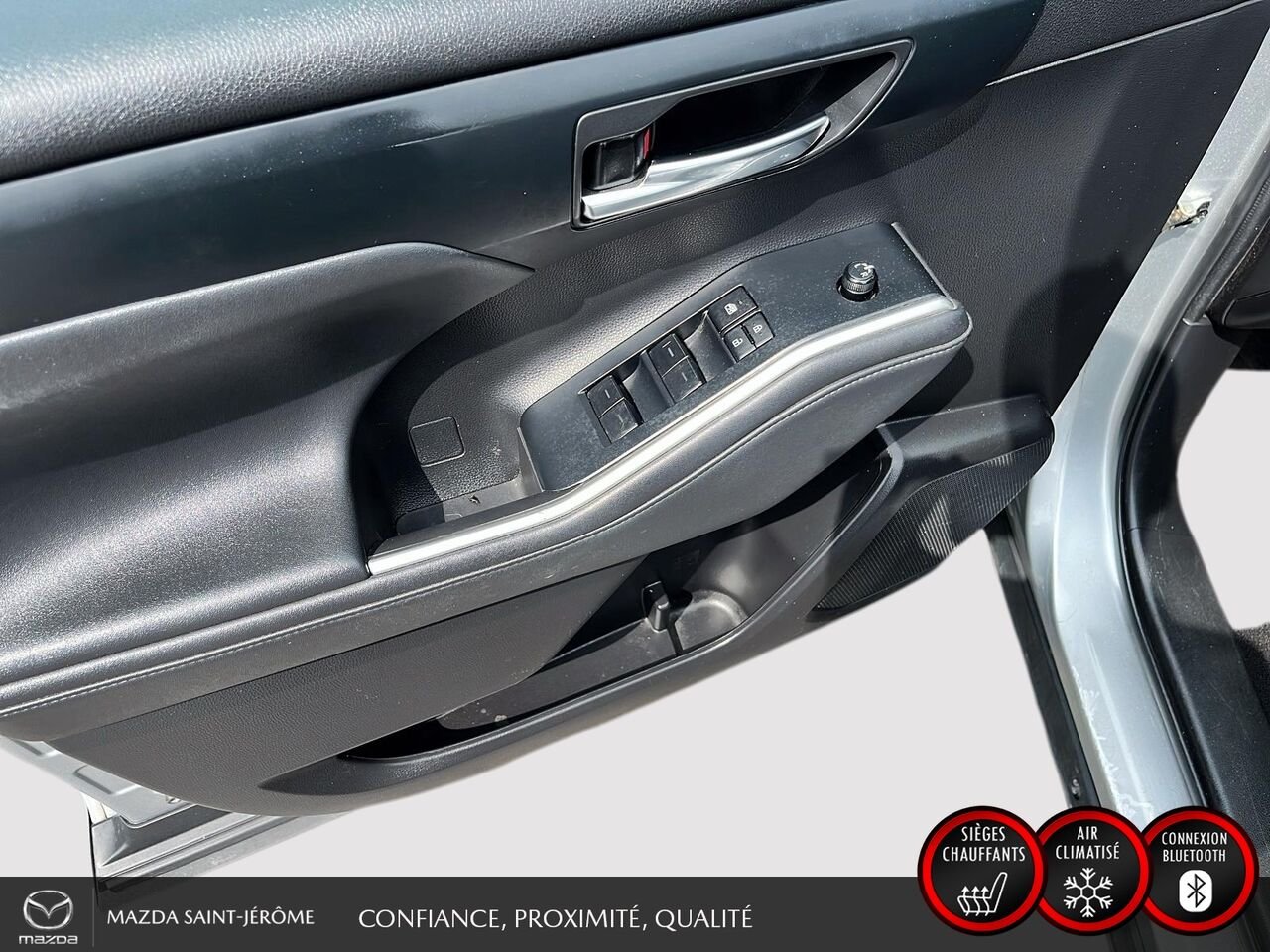 2022 Toyota Highlander XLE | TOIT OUVRANT | CUIR | AWD | Silver Saint-Jérôme - photo #12