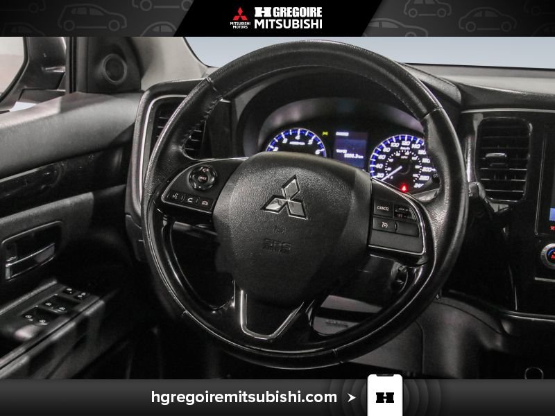2020 Mitsubishi Outlander Grey Laval - photo #15