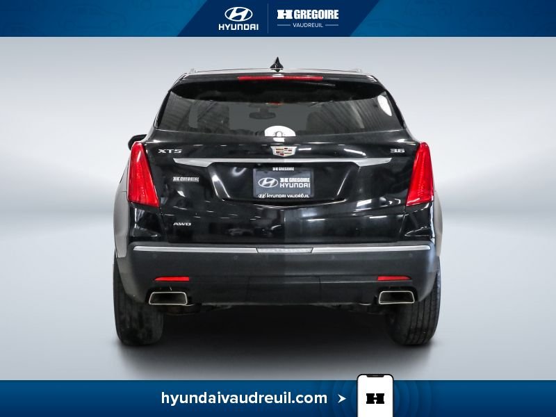 2018 Cadillac XT5 Black Blainville - photo #8
