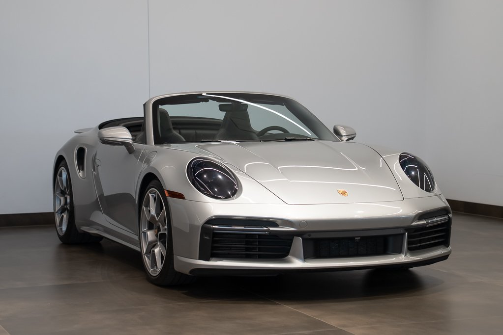 Porsche 911 Turbo S cabriolet 2023 Argent Kirkland - photo #2