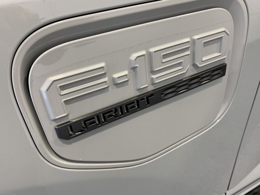 2023 Ford F-150 Lightning LARIAT 2023 Beige