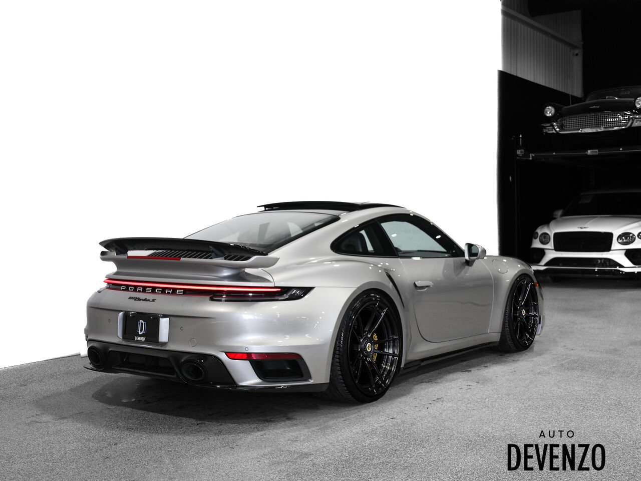 Porsche 911 2024 Gris Saint-Eustache - photo #2