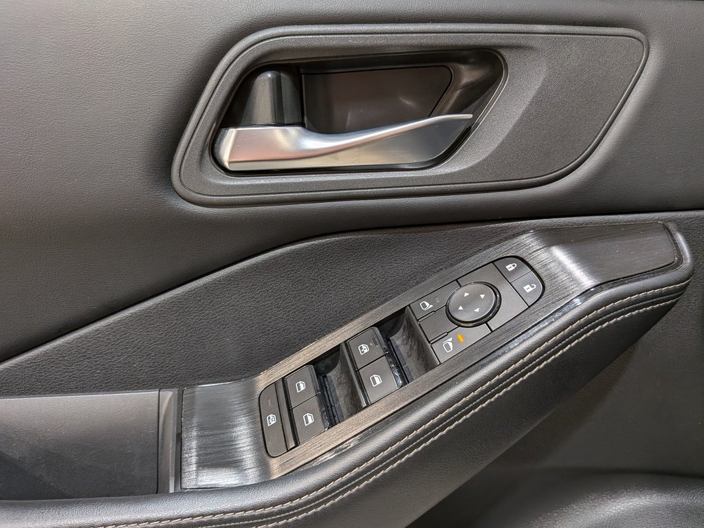 Nissan Rogue AWD SV Moonroof 2024 Noir Val-David - photo #20